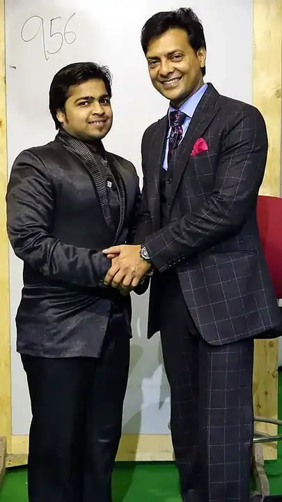 Neeraj Jain apne mentor ke saath