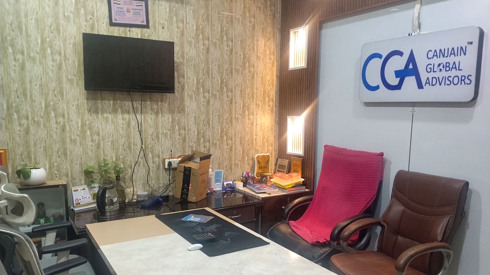 Meeting cabin &mdash; Canjain Global Advisors