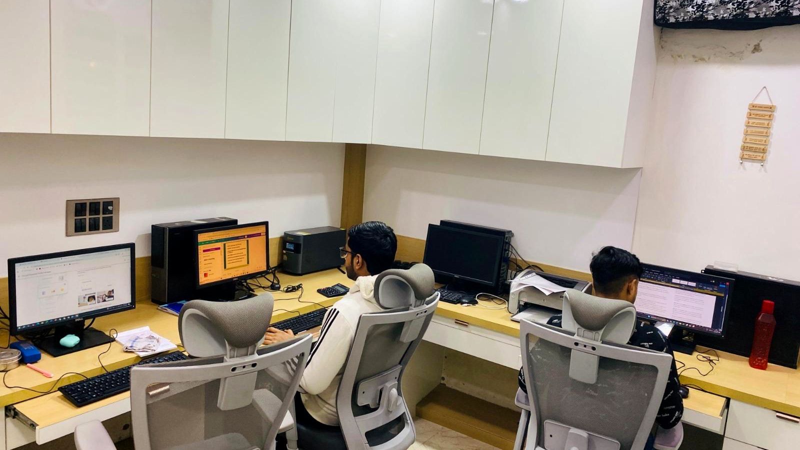 Workstations &mdash; Canjain Global Advisors